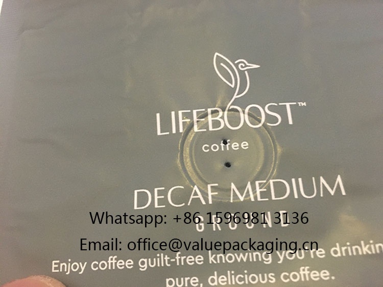 lovely-welding-of-degassing-valve-on-coffee-bag