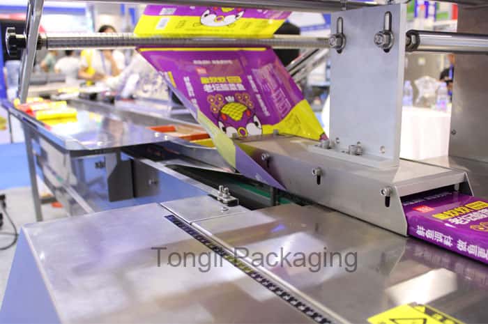 printed-foil-laminate-running-on-horizontal-fill-form-seal-machinery